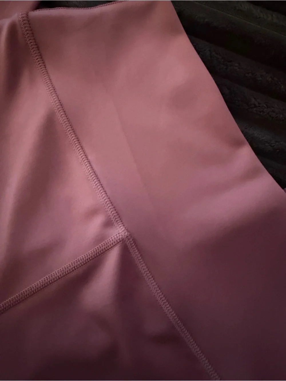 Alo 7/8 High-Waist Airlift Leggings in Pink Lavender